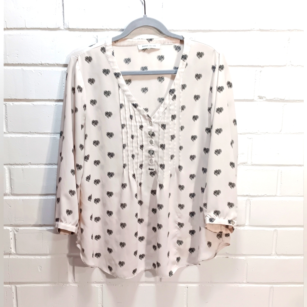 Rose & Olive Sheer Light Cream Blouse Top w/ hearts Women's Medium-Large NO TAG